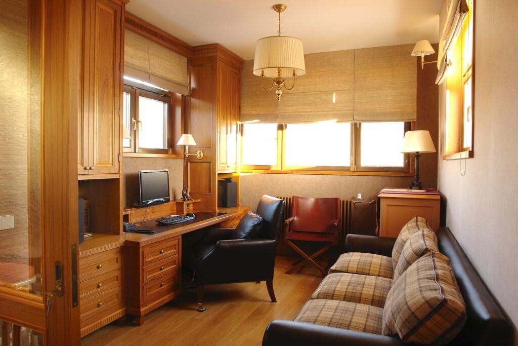 How Can Your Home Office Stay Bright And Cheerful All Year?