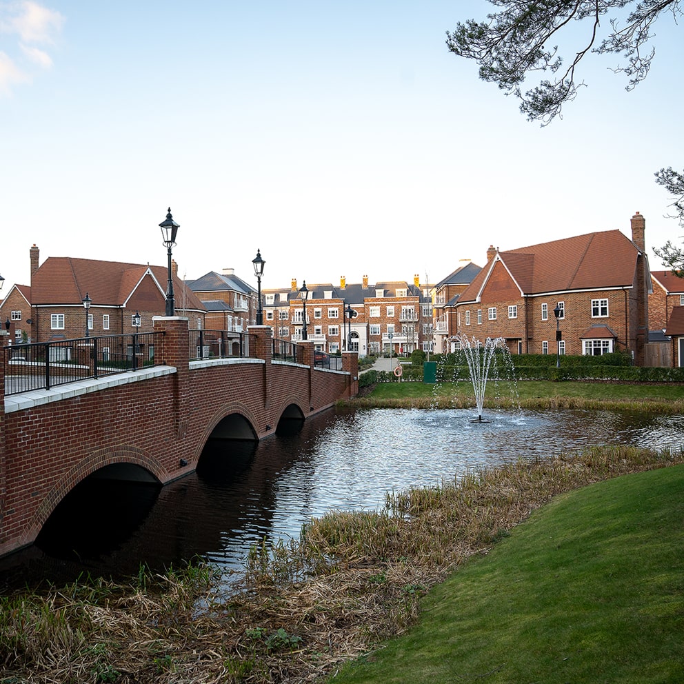 New Luxury Homes & The Growing Demand for Bespoke Bedroom Design in Hampshire