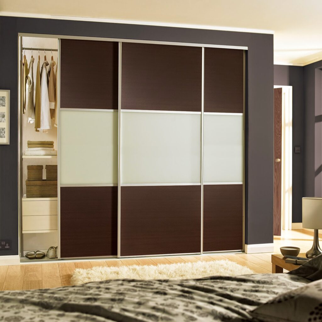 4 Compelling Reasons to Choose Built-in Sliding Wardrobes