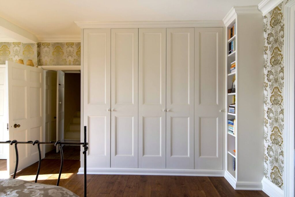 Add Sense of Luxury and Embrace Sufficient Storage with Fitted Wardrobes